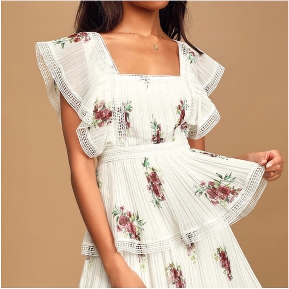 Thriving‎ Romance White Floral Print Tiered Midi Dress - Picture 2 of 13